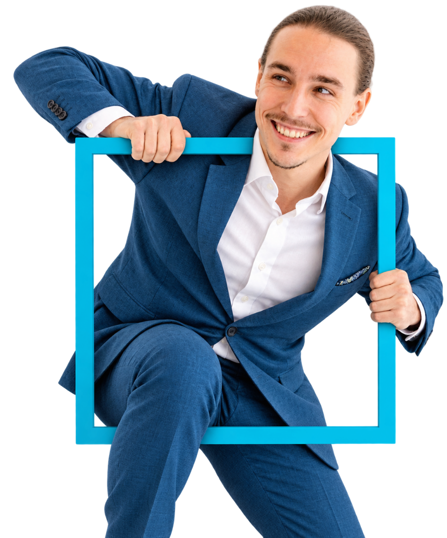 Homme en veston bleu passant à travers un cadre bleu.